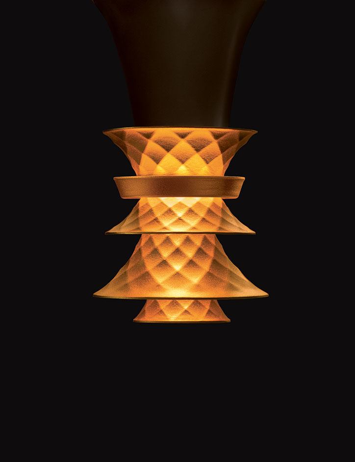 Plumen-003-gold-element-close-up.jpg