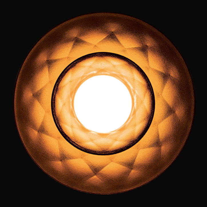 Plumen-003-gold-element-underneath.jpg