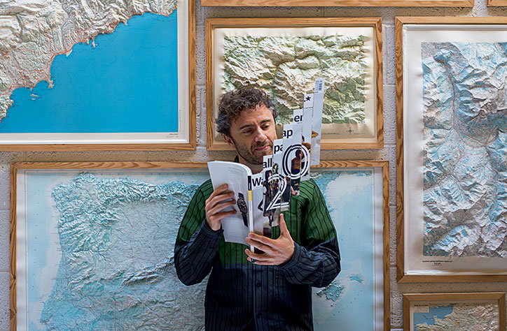Thomas Heatherwick designs mechanically expanding cover for Wallpaper*