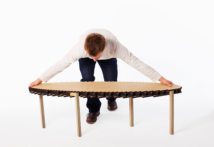 Expanding-table_Heatherwick-Studio-2.jpg