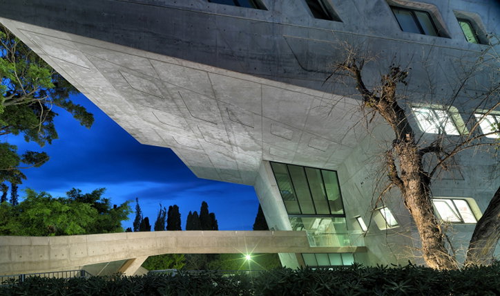 akaa-2016_Zaha_Hadid_Its_Nice_That.jpg