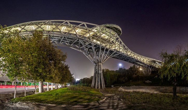 akaa-2016_Tabiat_Pedestrian_Bridge_Its_Nice_That.jpg