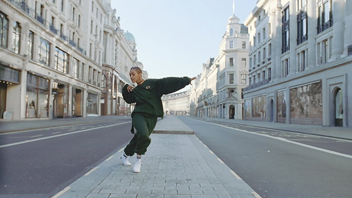 Grey_London_Move_Closer_Its_NIce_That_li.jpg