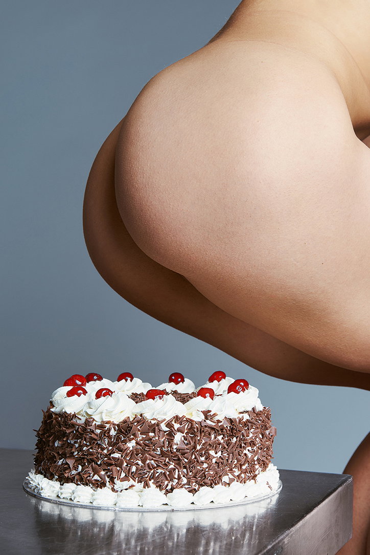 Cake_Holes_Bompass_and_Parr_Its_Nice_That_11.jpg