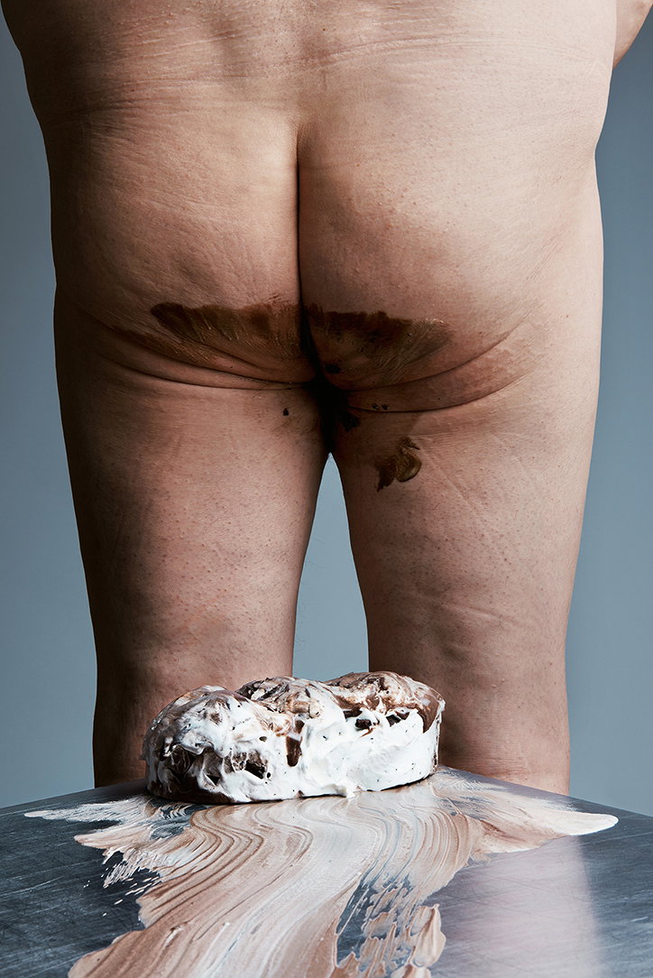 Cake_Holes_Bompass_and_Parr_Its_Nice_That_4.jpg