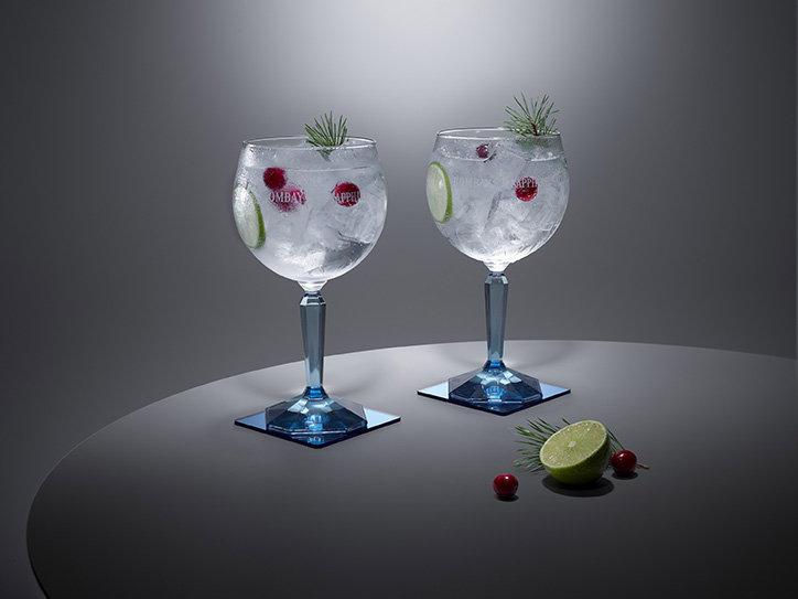 Winter_Twist_R01_Bombay_Sapphire_Its_Nice_That.jpg
