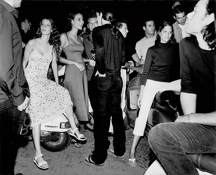 Saving-Grace-Coddington-Phaidon-334-5-Testino.jpg