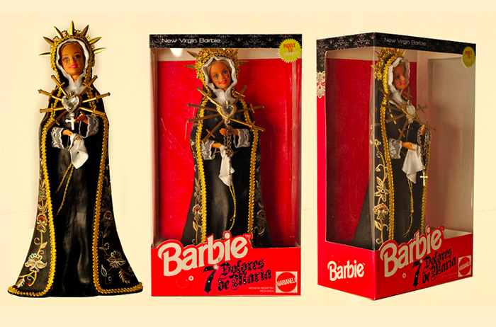 Barbie_christmas_INT_1.png