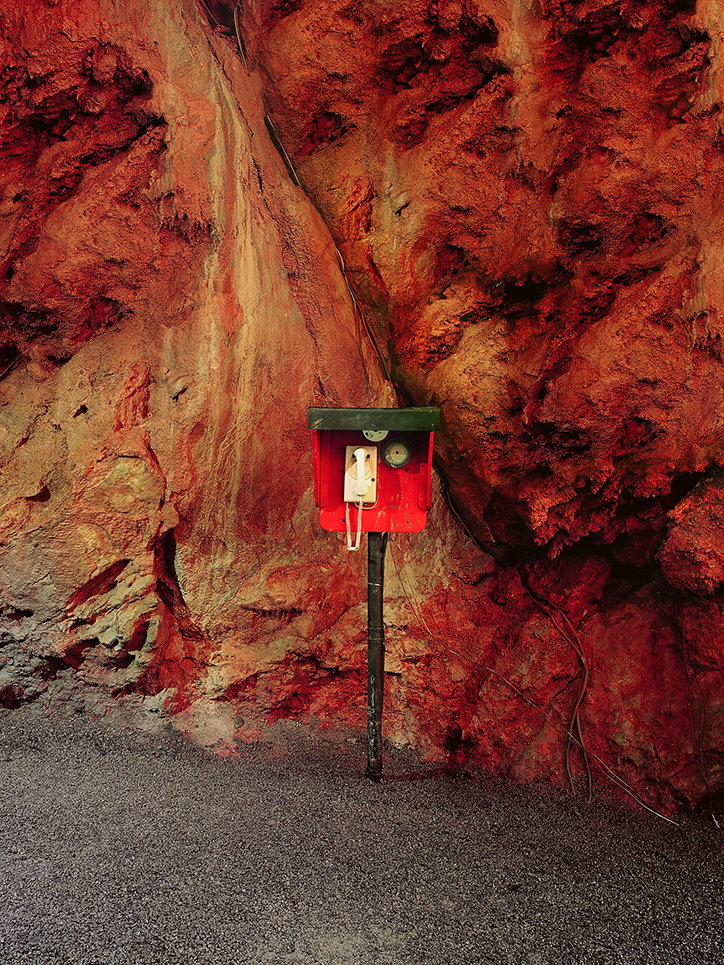 Austin_Irving_Shenandoah_Caverns_Underground_Phone__VA__2012.jpg