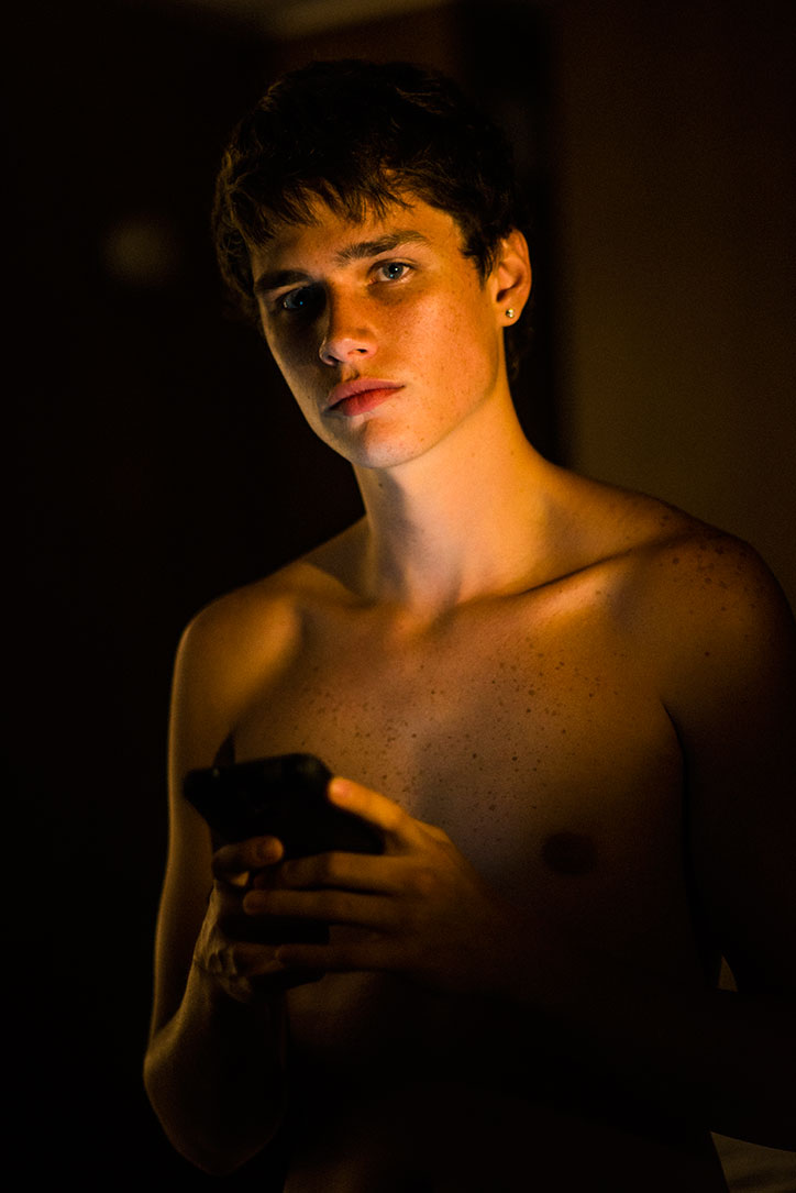 Matt-Lambert-Grindr-Home_12.jpg
