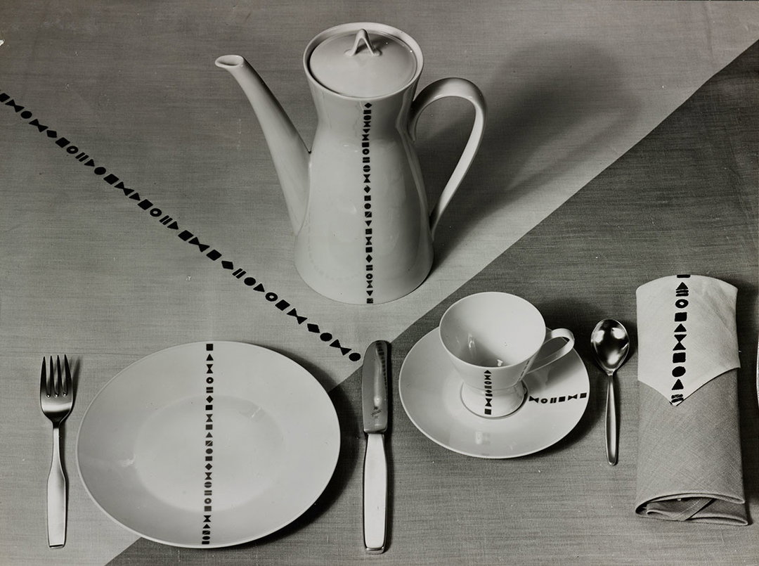 Lucienne-Day_ceramics6019.jpg