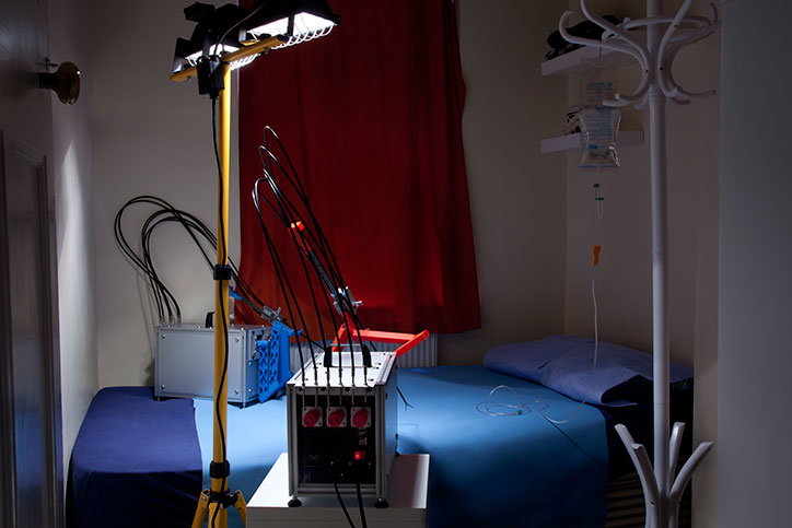OpenSurgery---domestic-surgery-theatre.-Photo-by-Juuke-Schoorl.jpg