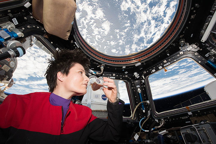 Astronaut-Cristoforetti-imbibes-the-first-esspresso-in-space.-Ph-by-Samantha-Cristoforetti-(ESA-NASA).jpg