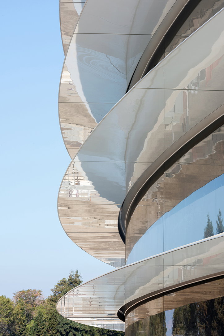 Apple_Campus_Norman_Foster_Its_Nice_that_3.jpg