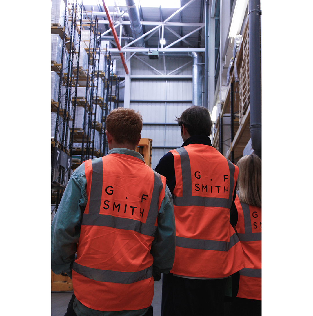 05_INT_GRADS_MAKEBOOK_WAREHOUSE.png