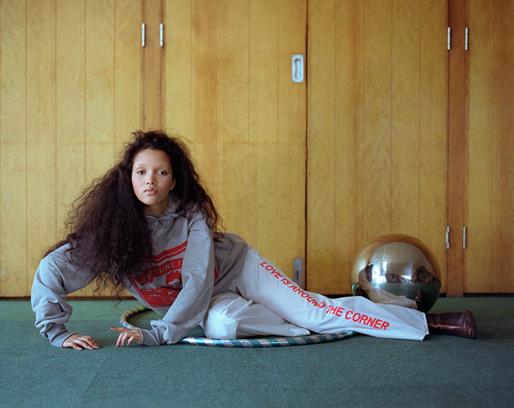 CasseyChanel_MaxineBeiny012INT.jpg