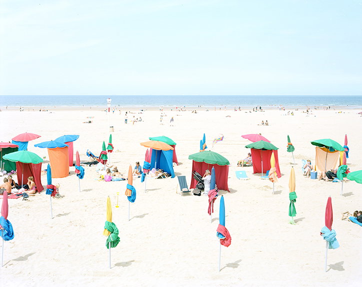 Massimo-Vitali_-Deauville-BB_-photograph_-2011_-courtesy-of-the-artist-and-Benrubi-GalleryINT.jpg