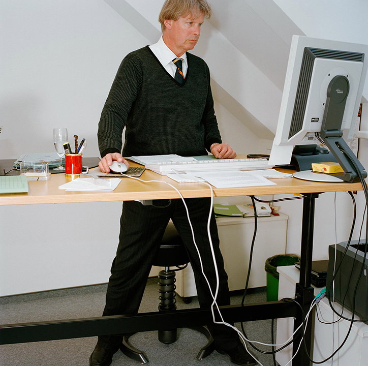 deskjob25.jpg