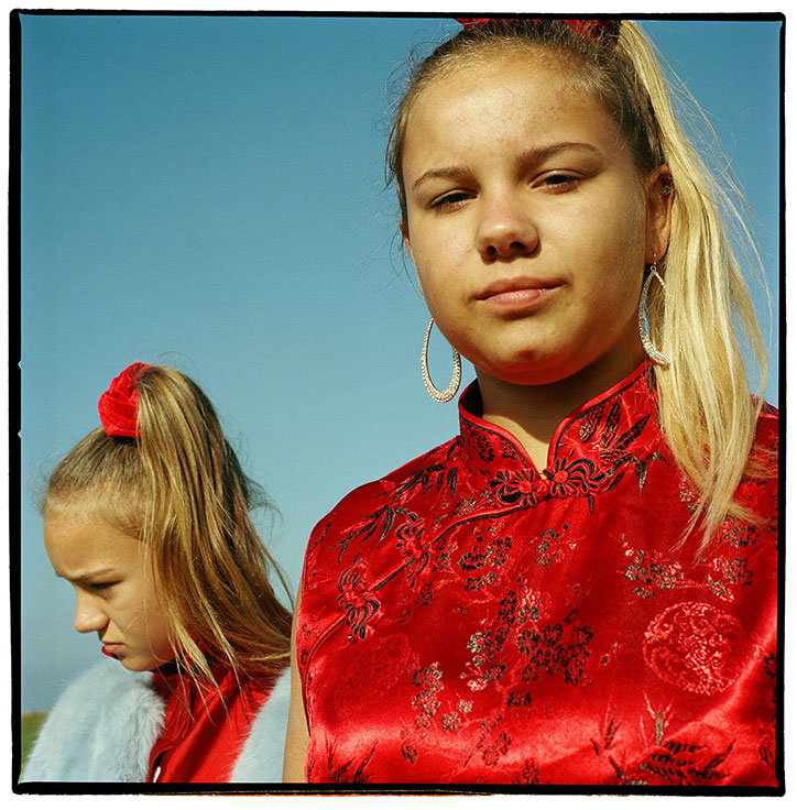 DeanDavies_Sisters_11INT.jpg