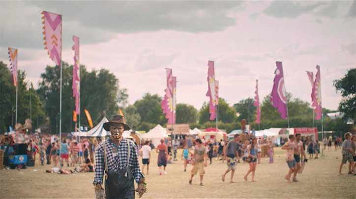 robot-and-scarecrow_kibwe-tavares_itsnicethat4.jpg