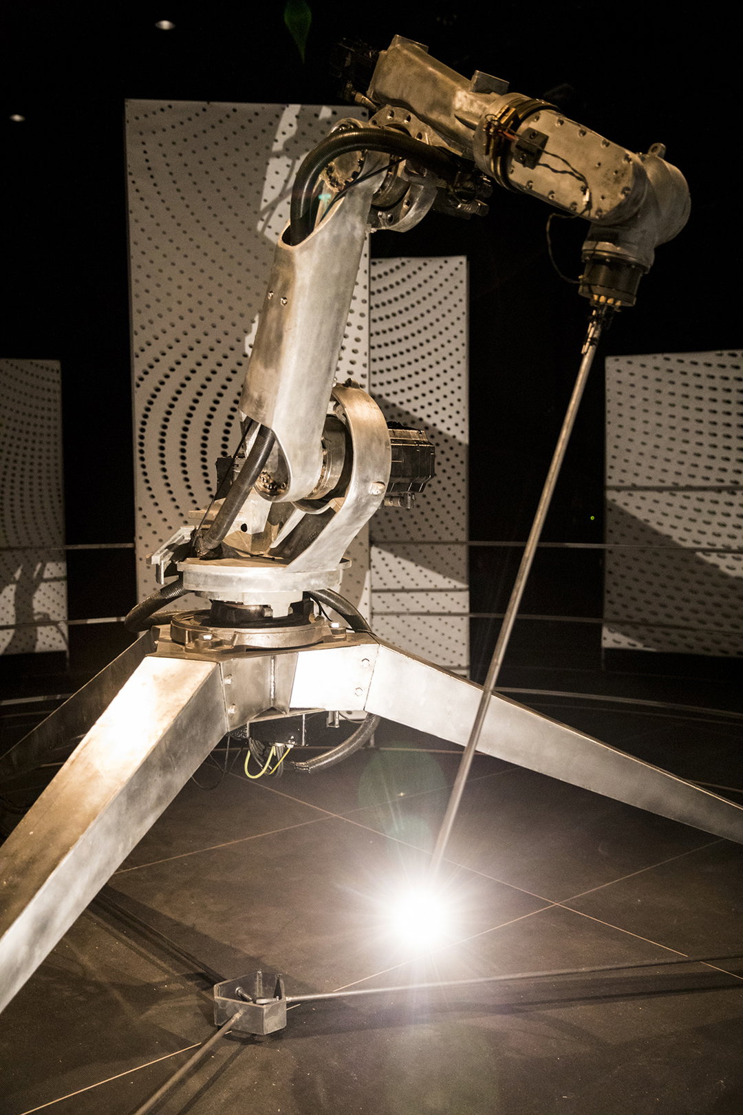 Conrad_Shawcross_In_light_of_the_machine_Barbican_INT_4.jpg