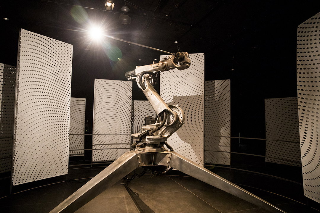 Conrad_Shawcross_In_light_of_the_machine_Barbican_INT_3.jpg