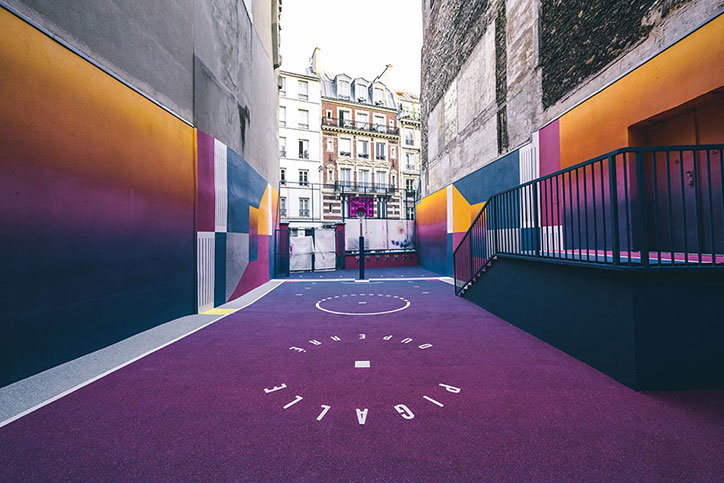 Alex_Penfornis-pigalle_ill_studio_nike_paris_duperre_basketball_court_itsnicethat3.jpg