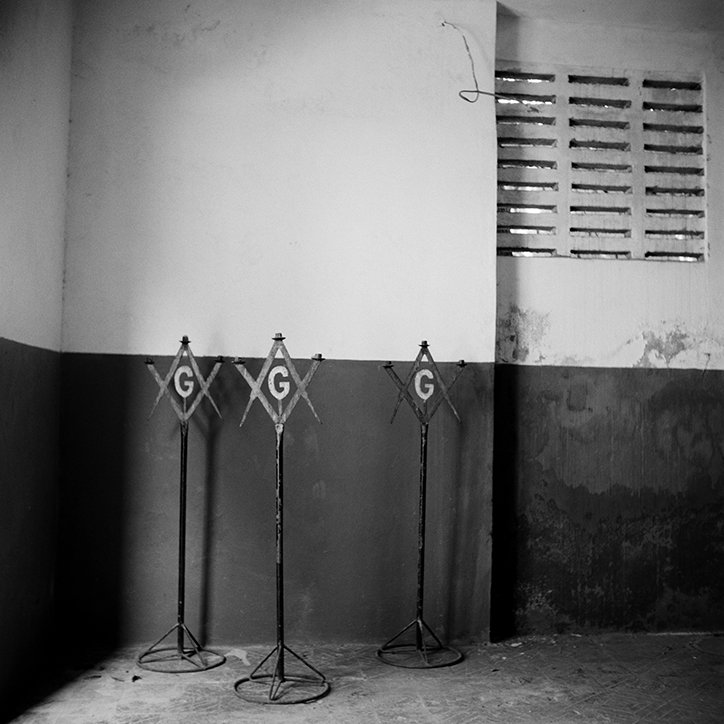 LeahGordon-FreemasonsInHaiti-Photography-ItsNiceThat-03.jpg