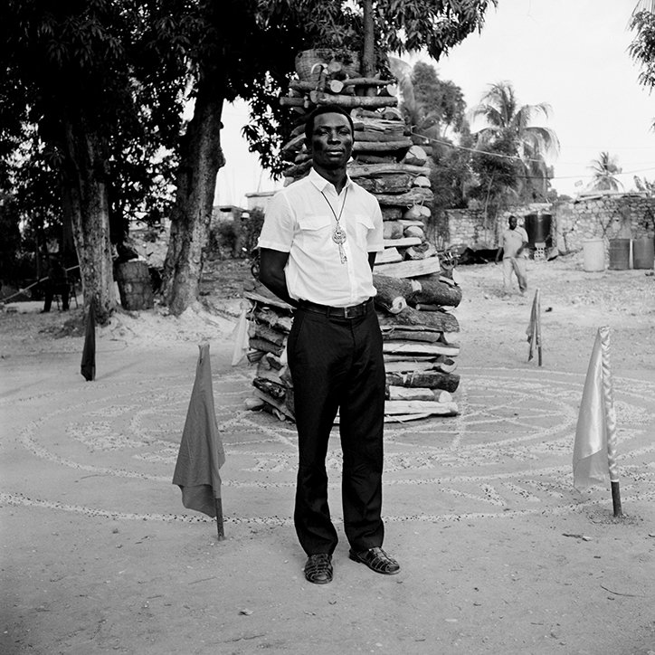 LeahGordon-FreemasonsInHaiti-Photography-ItsNiceThat-05.jpg