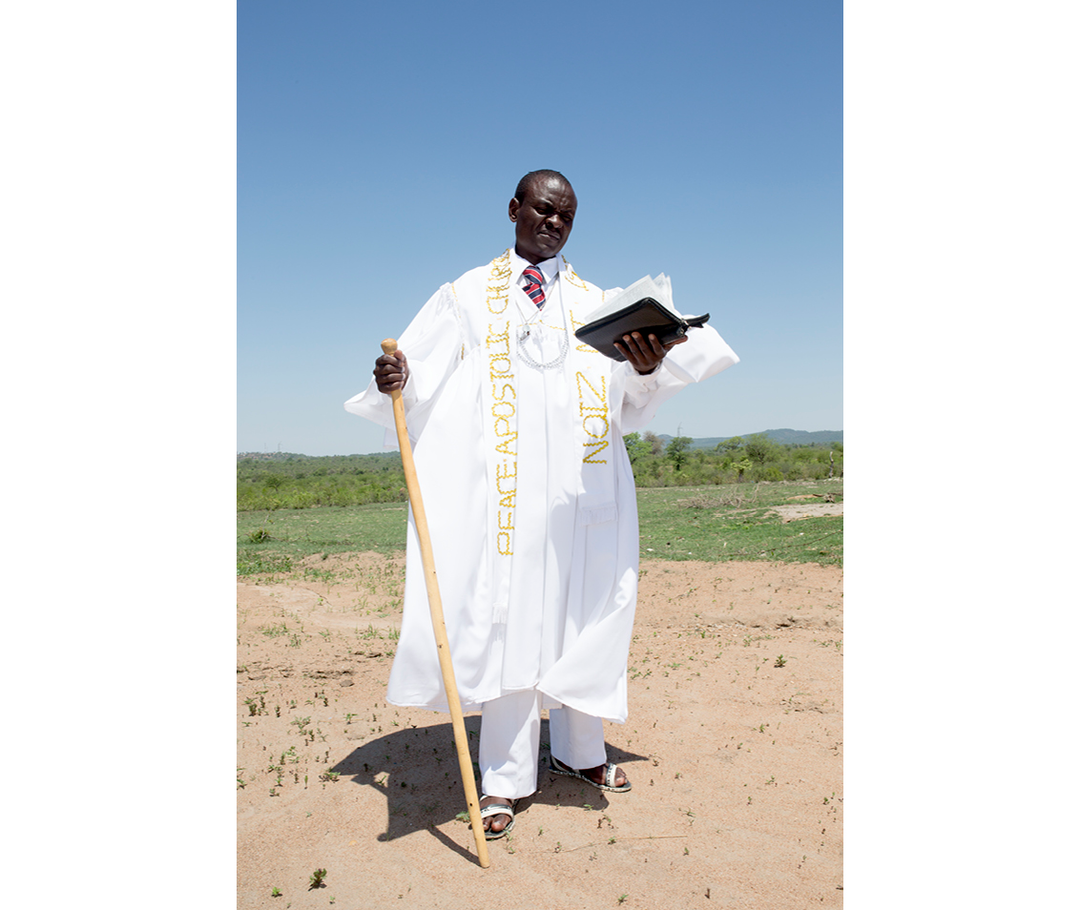 int_the_graduates_2017_giya_makondo-wills2.png