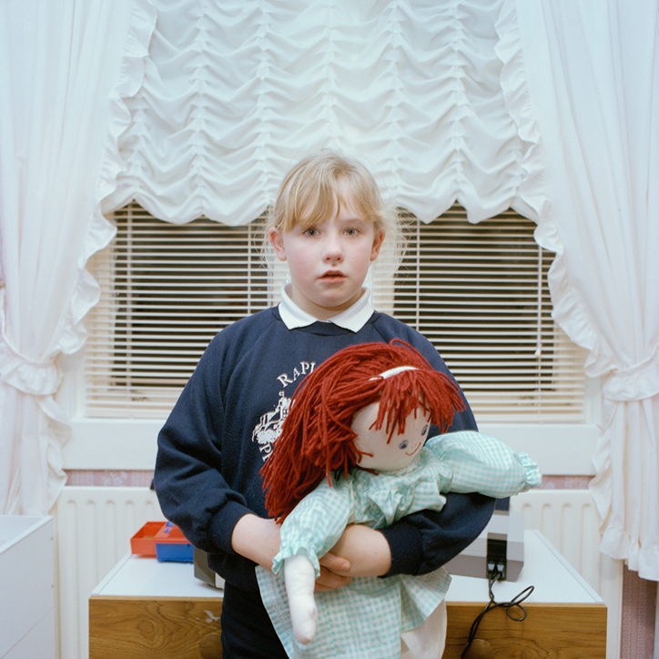 Margaret_Mitchell-family-photogaphy-itsnicethat-08.png