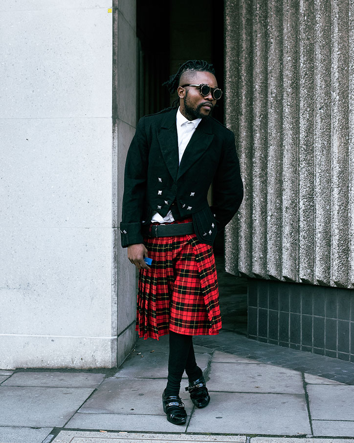 alice_mann_la_sape_photography_itsnicethat6.jpg