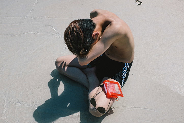 Larry-Hallegua-Pattaya-Beach-photography-itsnicethat-10.jpg