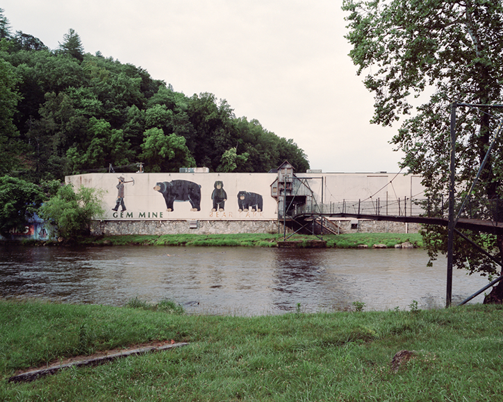 Scott-Sheffield-Frontiers-photography-itsnicethat-13.png