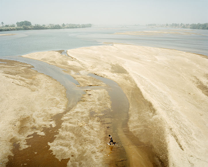 mustafa-abdulaziz-water-photography-itnicethat-4.jpg