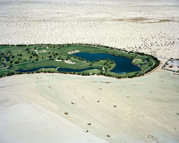 mustafa-abdulaziz-water-photography-itnicethat-14.jpg