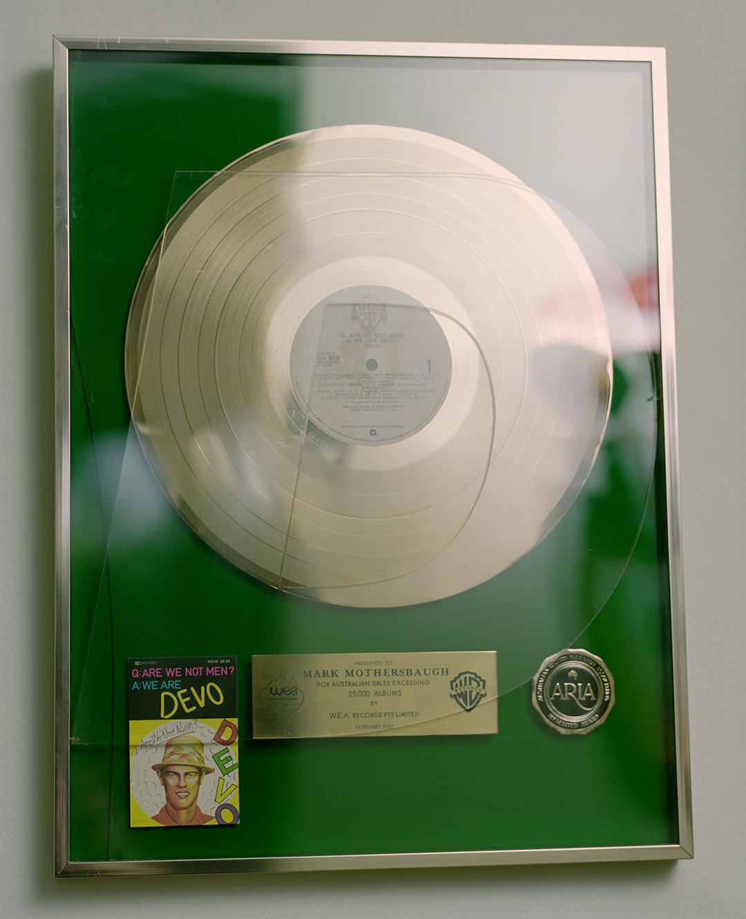 MarkMothersbaugh-MollyMatalon-Art-itsnicethat-05.png