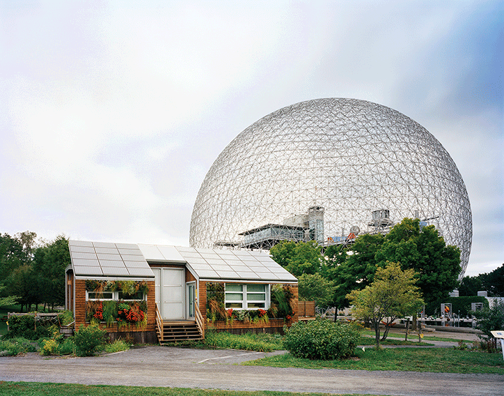 Jade-Doskow-Lost-Utopias-photography-itsnicethat-12.png