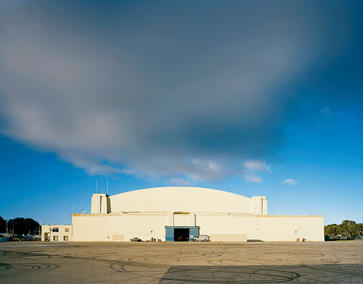 Jade-Doskow-Lost-Utopias-photography-itsnicethat-4.png