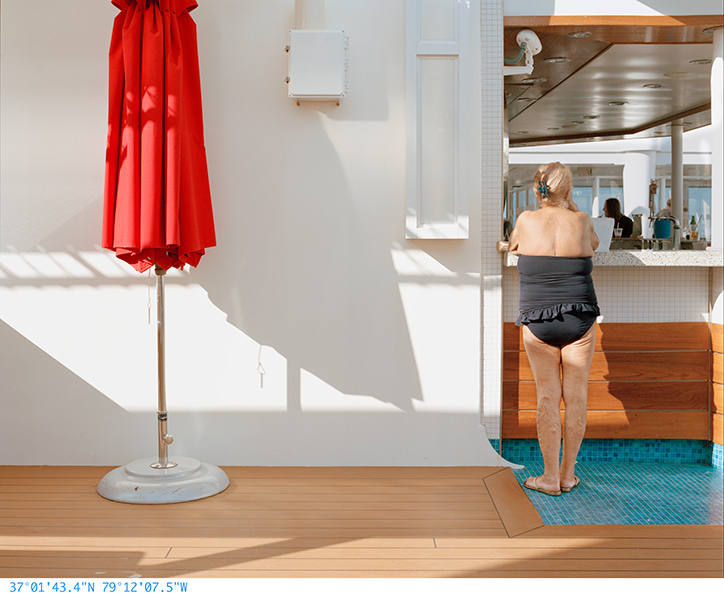 Anna-Beee-At-Sea-photography-itsnicethat-14.png