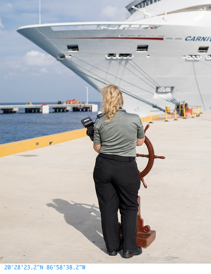 Anna-Beee-At-Sea-photography-itsnicethat-8.png