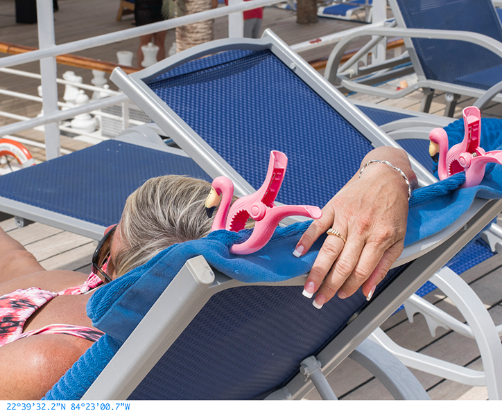 Anna-Beee-At-Sea-photography-itsnicethat-11.png