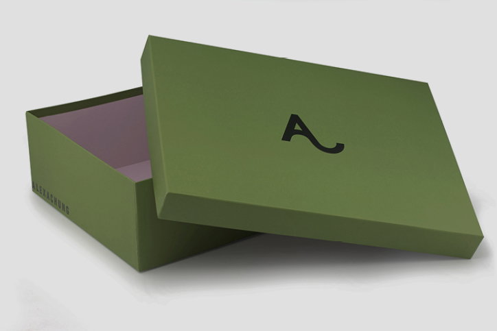 StudioFrith-AlexaChung-GraphicDesign-itsnicethat-04.jpg