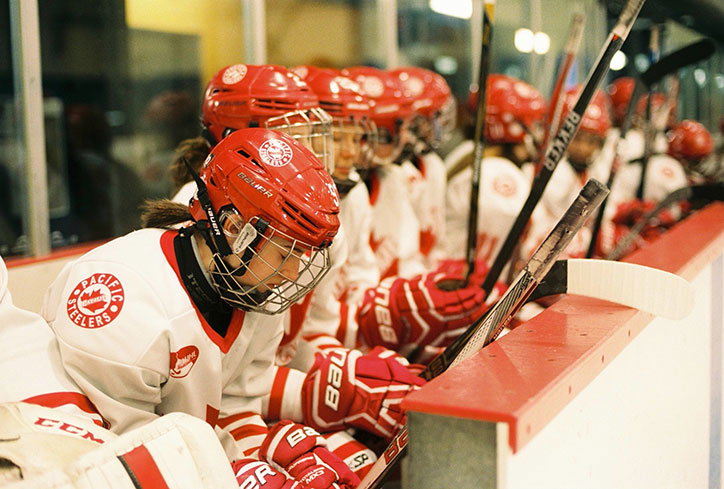 alana-paterson-womens-ice-hockey-photography-itsnicethat-2.jpg