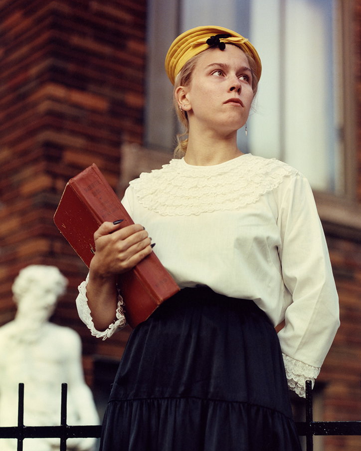 VinnaLaudico-NearStranger-Photography-itsnicethat-04.jpg