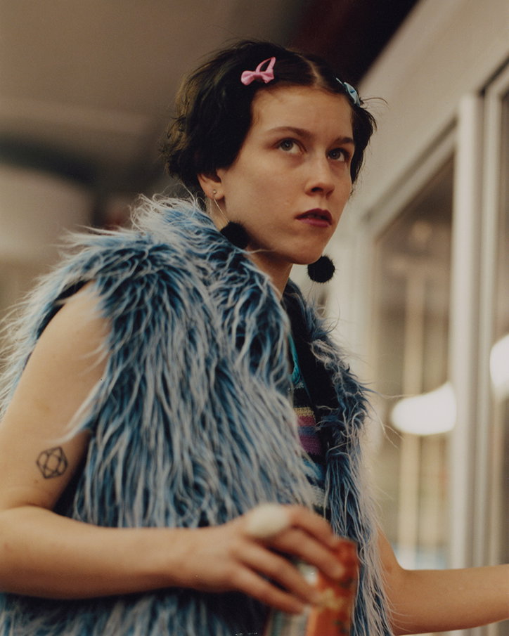 VinnaLaudico-NearStranger-Photography-itsnicethat-09.jpg