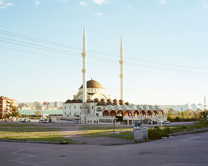 Behrendt-GreetingsFromTurkey-photography-itsnicethat-4.jpg
