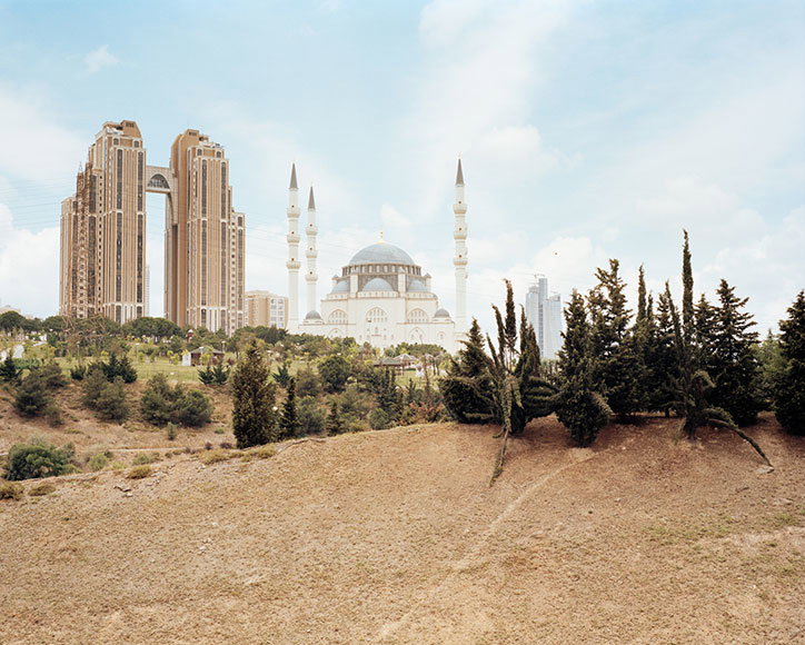 Behrendt-GreetingsFromTurkey-photography-itsnicethat-7.jpg