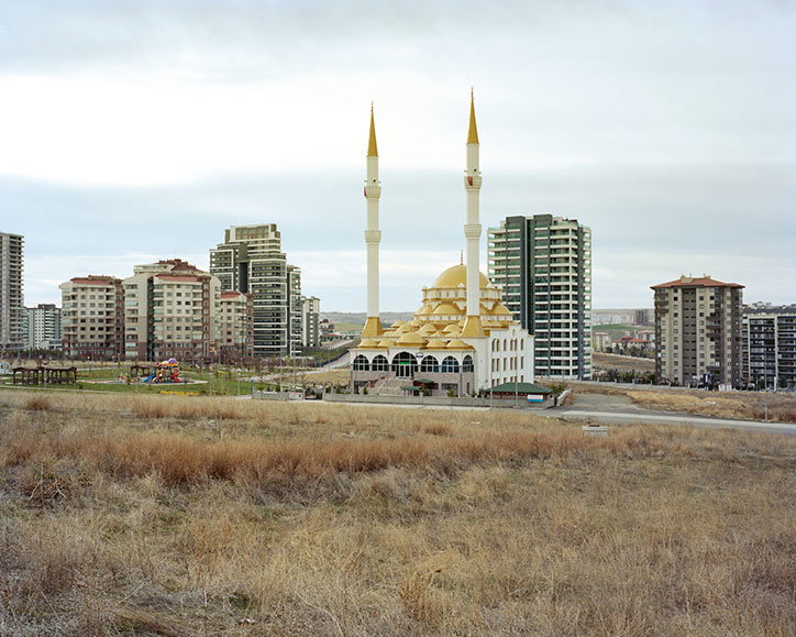 Behrendt-GreetingsFromTurkey-photography-itsnicethat-8.jpg