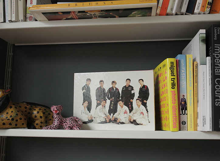Nina_Bookshelf_5.jpg